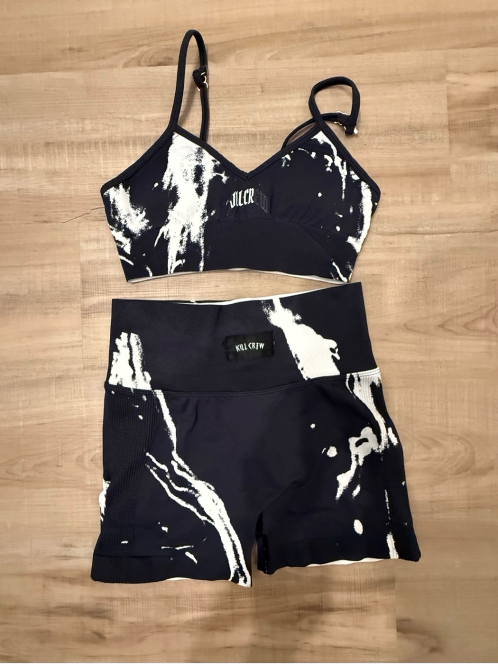 Kill Crew Set! Cross listed on Mercari bc my prices are lower!
